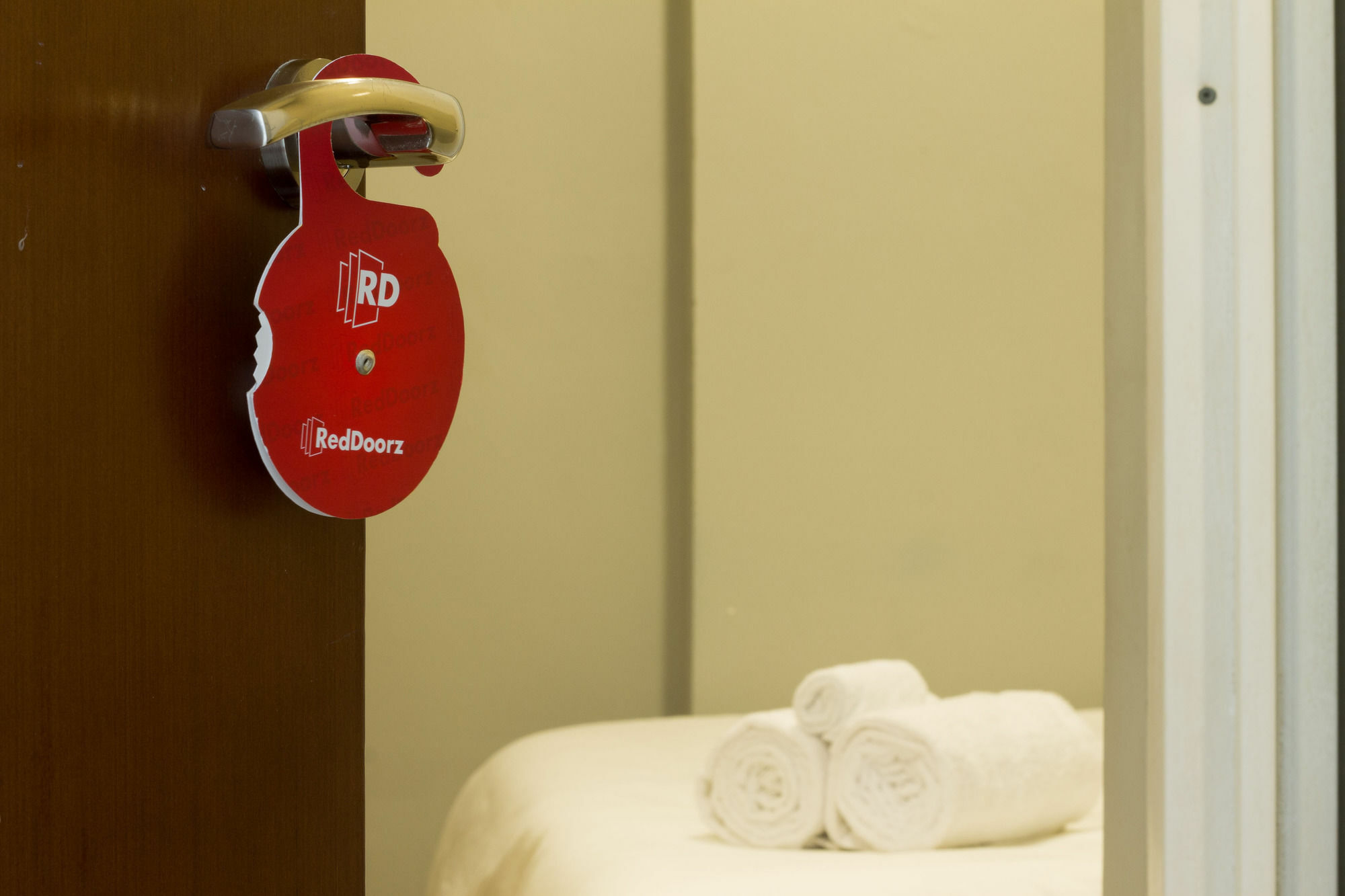 Reddoorz Plus @ Karet Pedurenan 3 Dżakarta Zewnętrze zdjęcie
