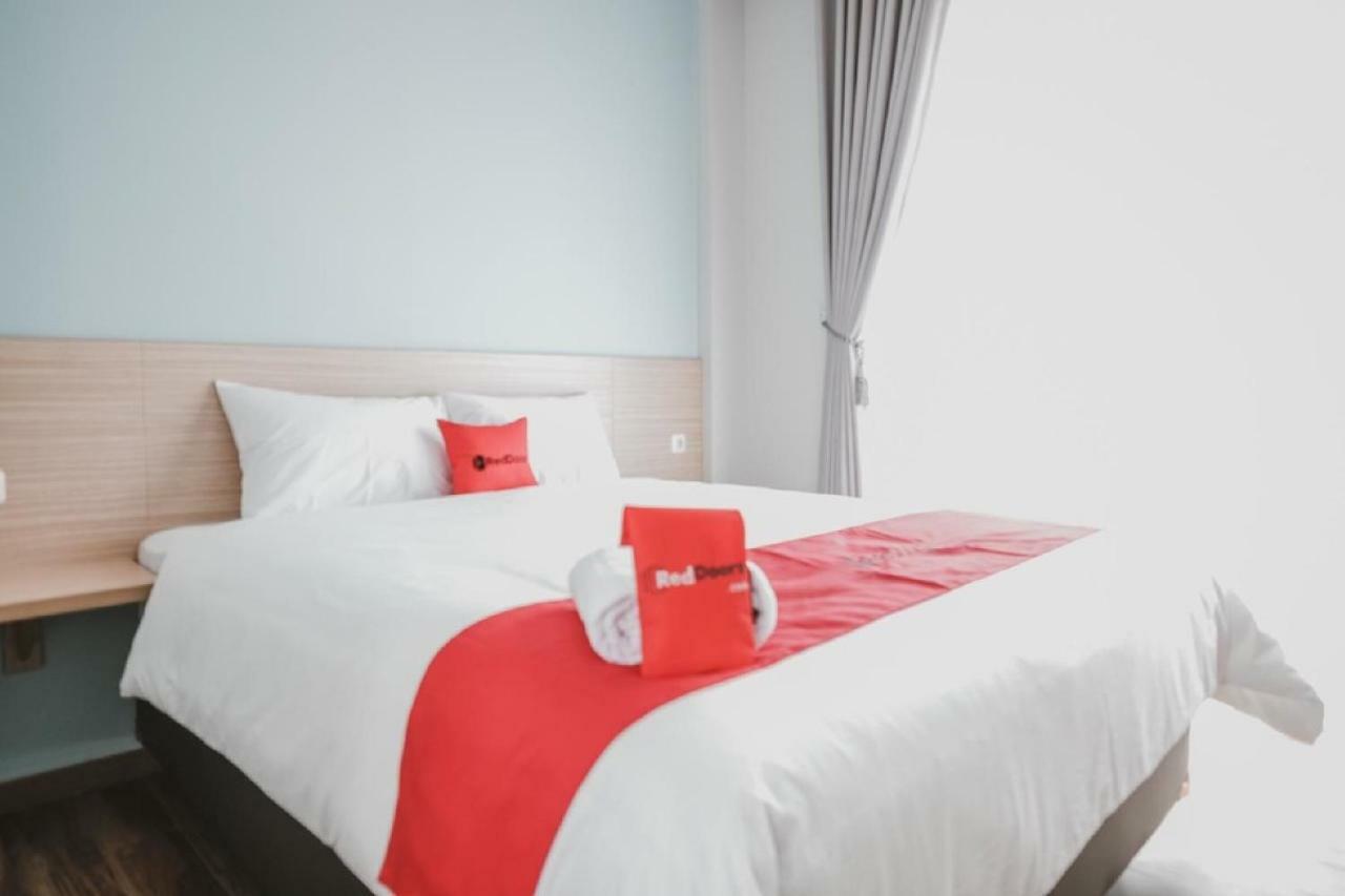 Reddoorz Plus @ Karet Pedurenan 3 Dżakarta Zewnętrze zdjęcie